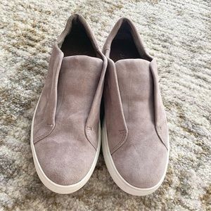 J/slide NYC sneakers